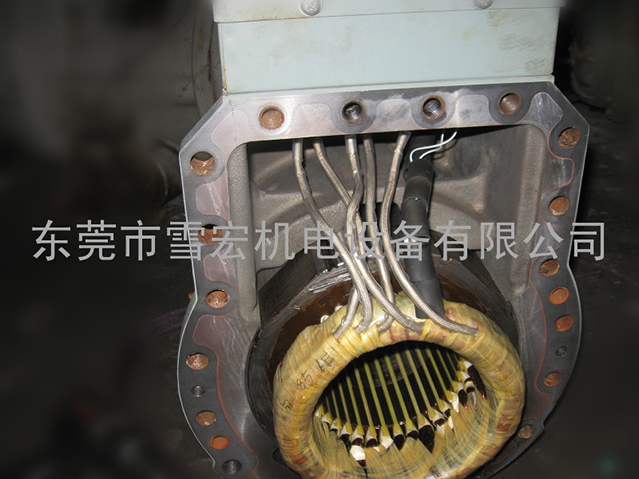 日立螺杆式压缩机50ASCCW-Z维修 大修 找雪宏 专业维修工厂